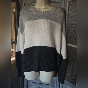American Eagle Outfitters Women's Gray, White  and Black Sweater, Sz Med